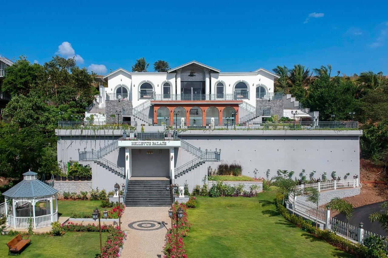 Bellevue Palace By Stayvista - Lavish Abode With A Pool, Landscaped Lawn, Gazebo & Adventure Activities Nashik Dış mekan fotoğraf