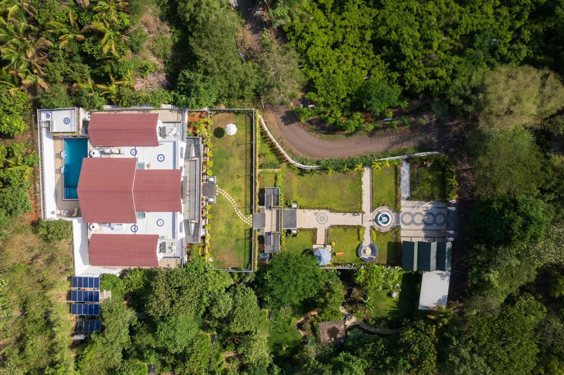 Bellevue Palace By Stayvista - Lavish Abode With A Pool, Landscaped Lawn, Gazebo & Adventure Activities Nashik Dış mekan fotoğraf